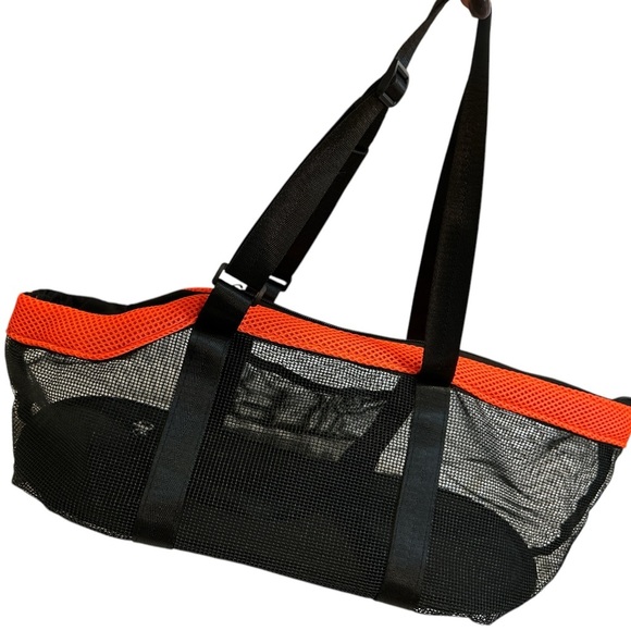 Pet Carrier Bag - Portable Mesh Travel tote bag - Picture 1 of 3